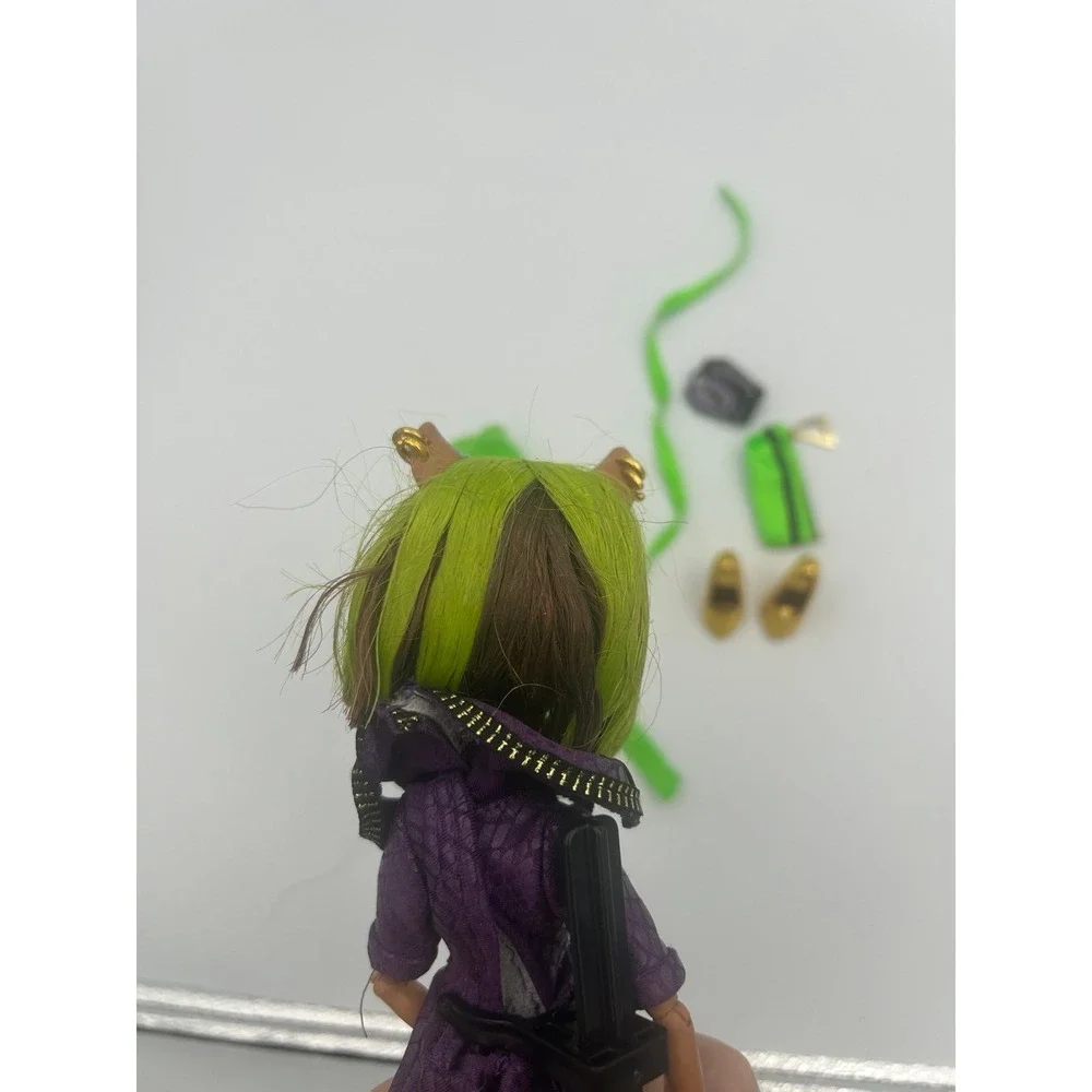 Monster High Dawn of the Dance Clawdeen Wolf fashion doll
